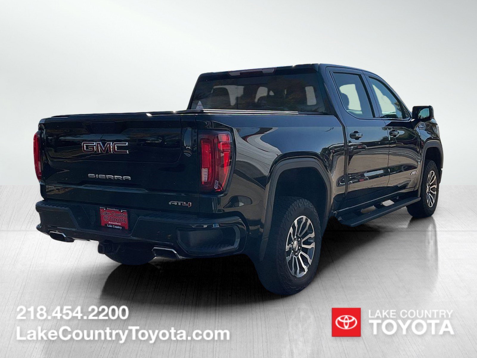 Used 2021 Onyx Black GMC AT4 image 5