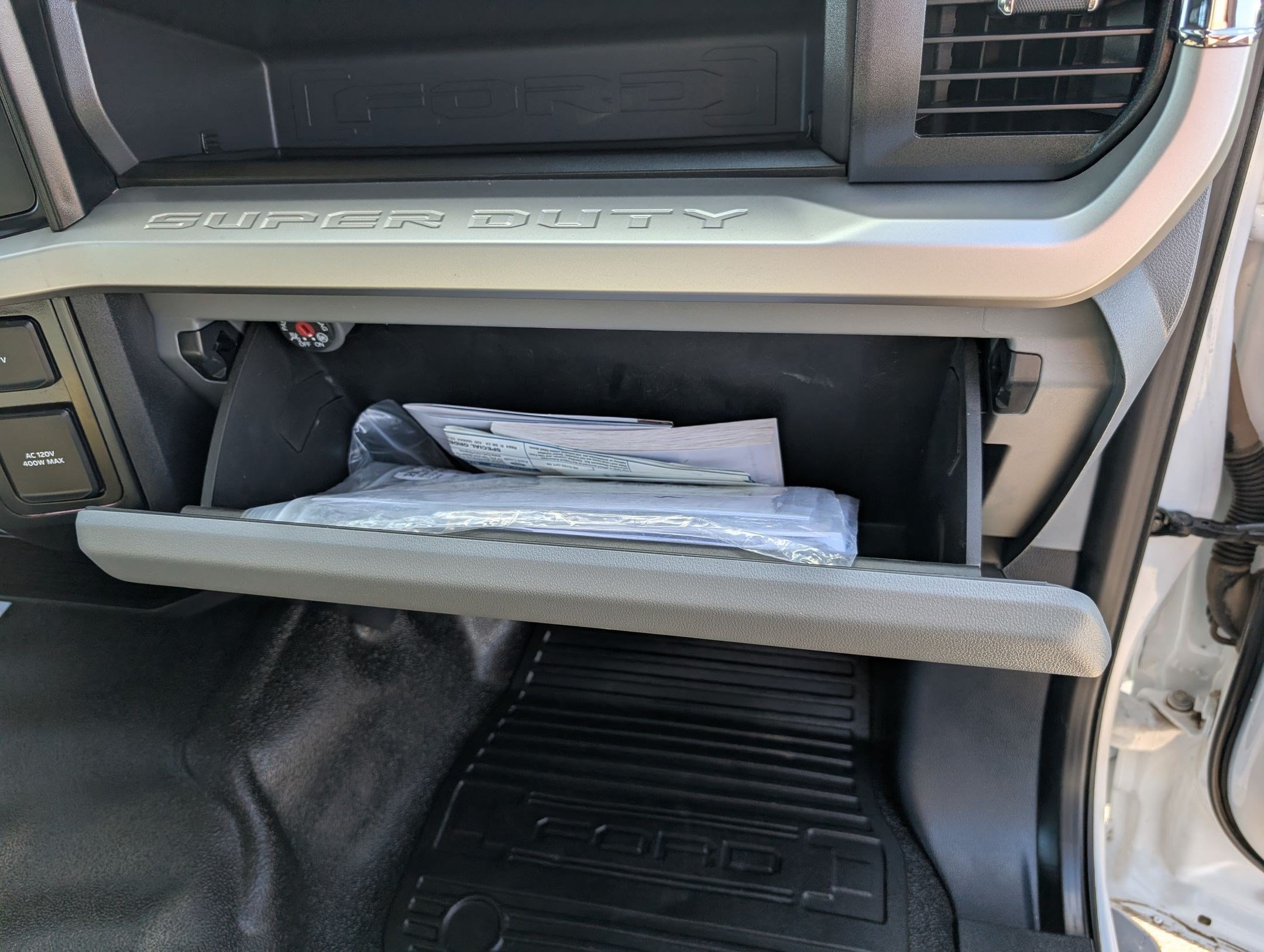 Used 2024  Ford XL image 26