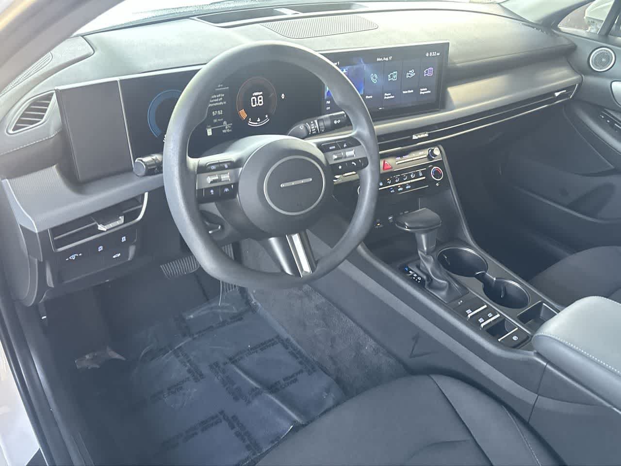 2025 Hyundai Sonata SE - Photo 13