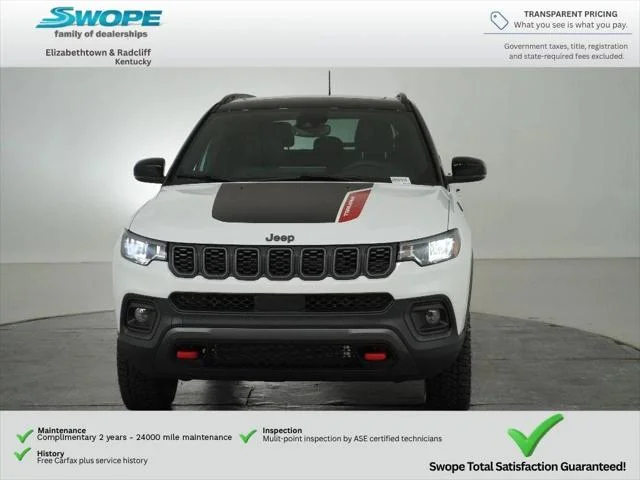 New 2026 Bright White Clear-Coat Exterior Paint Jeep Trailhawk image 8