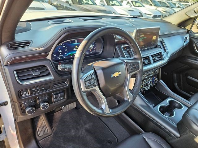 Used 2024 Summit White Chevrolet LT image 15
