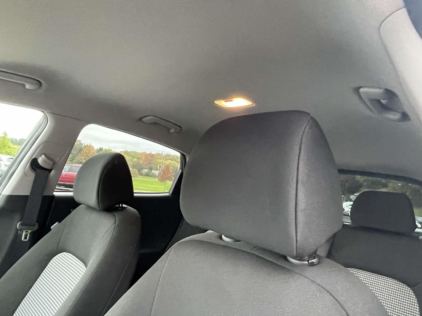 Used 2018 Ultra Black Hyundai SEL image 6