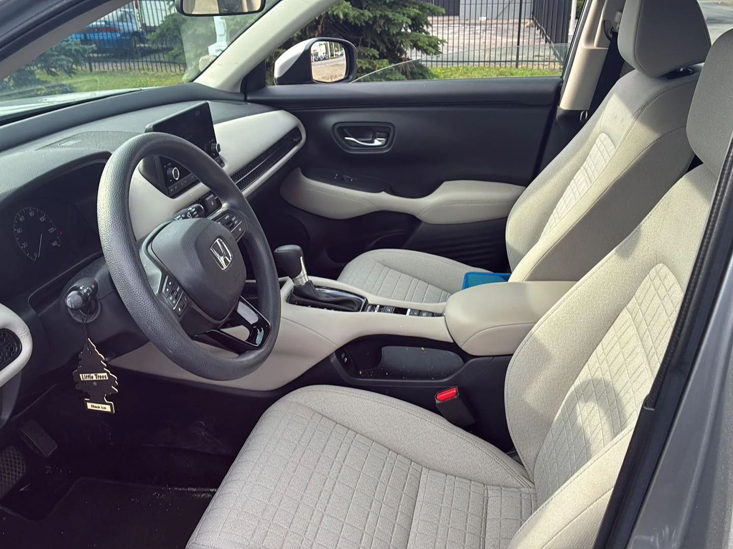 Used 2024 Lunar Silver Metallic Honda LX image 7