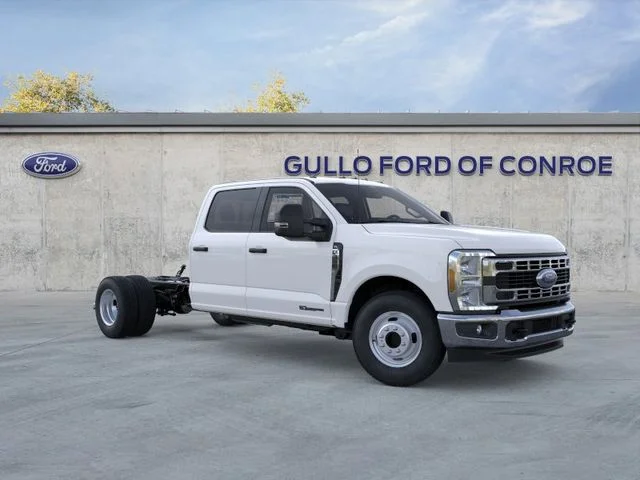 2025 Ford F-350 Super Duty Chassis Cab XL - Photo 7