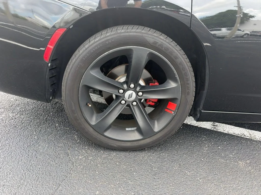Used 2018 Black Dodge R/T RWD image 8