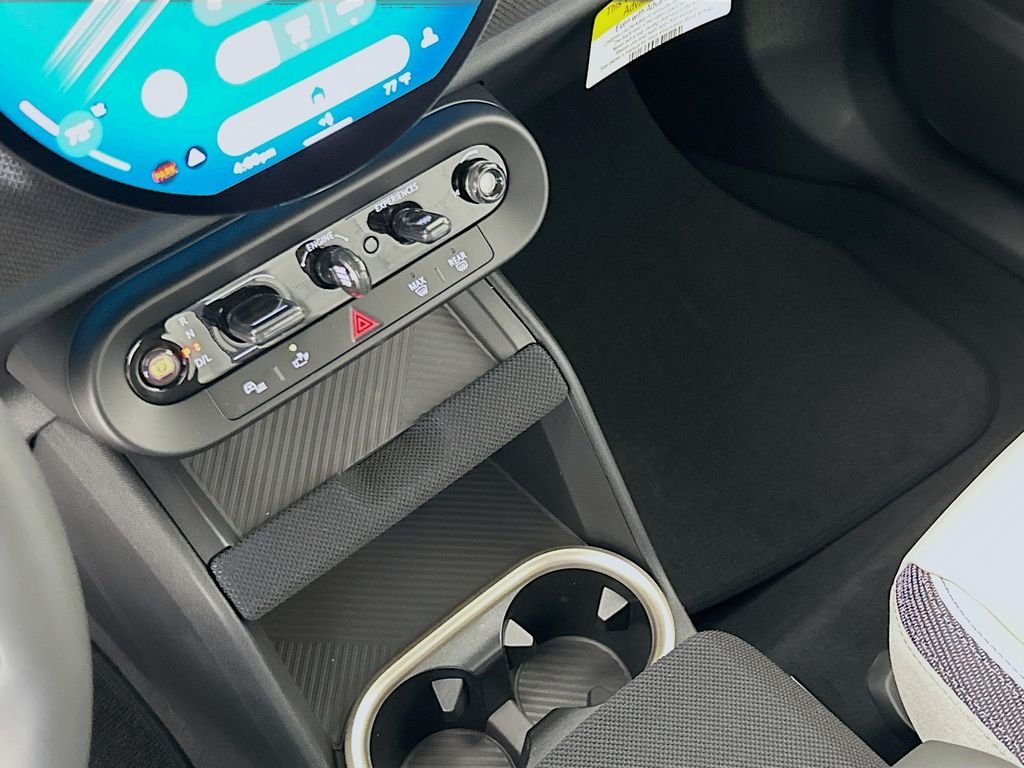 New 2027 White MINI Oxford Edition image 15