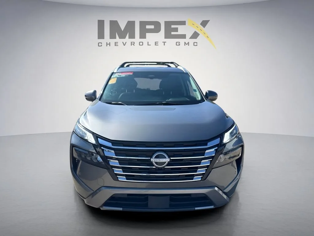 Used 2024 Gray Nissan SL image 6