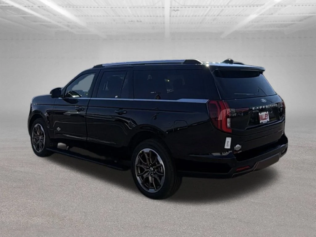 New 2027 Agate Black Metallic Ford MAX King Ranch® image 6