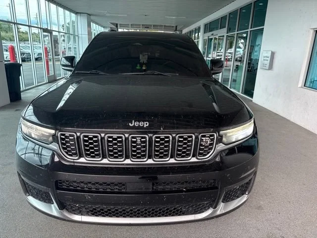 Used 2021 Diamond Black Crystal Pearlcoat Jeep Summit Reserve image 2