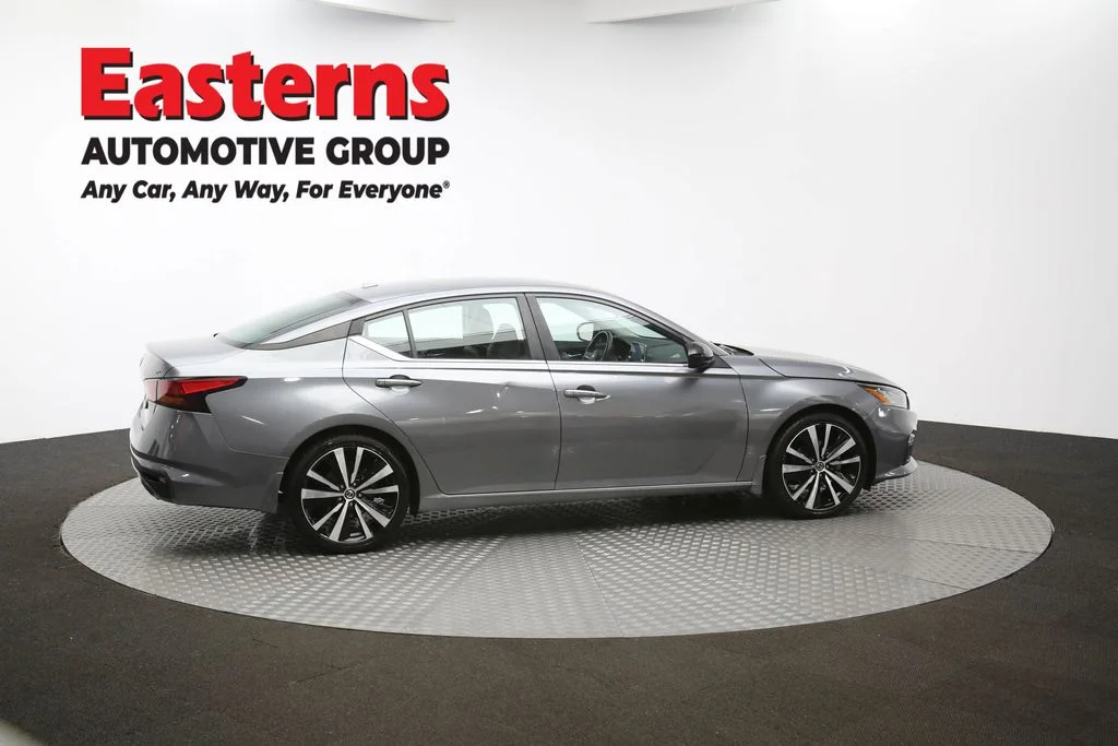 Used 2022 Gray Nissan 2.5 SR image 39