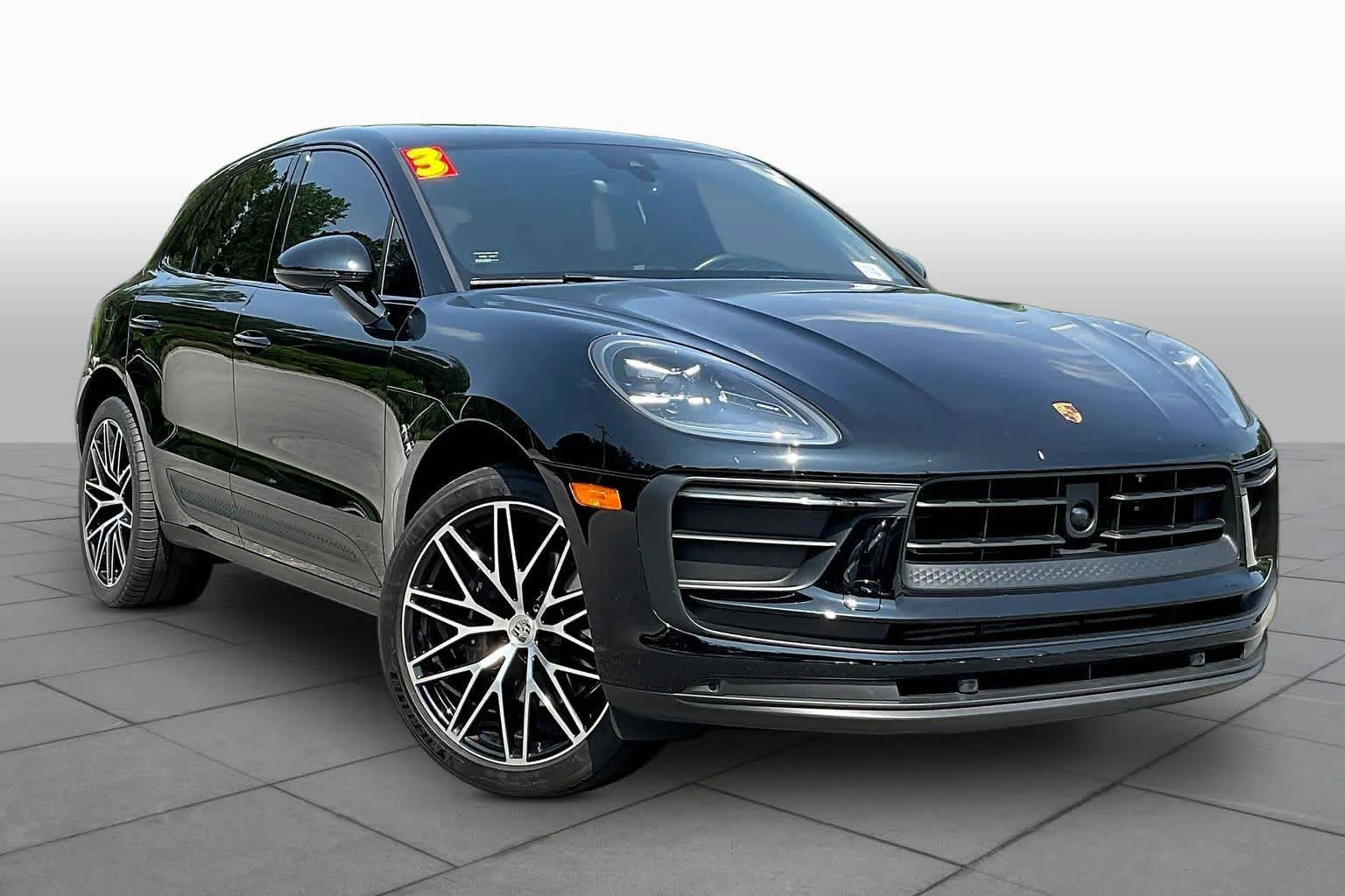 Used 2023  Porsche T image 3
