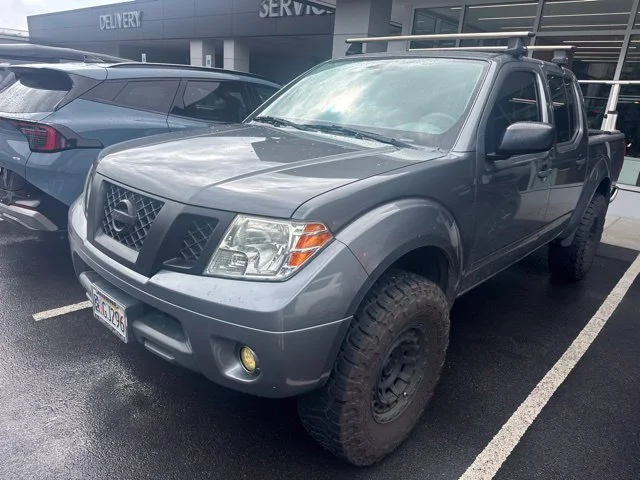 Used 2019 Gray Nissan SV image 1