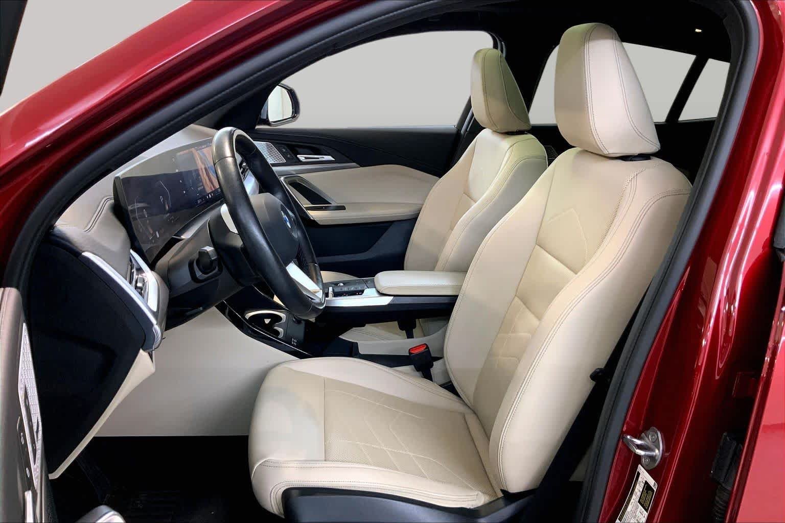 Certified Used 2024 Vegas Red Metallic BMW xDrive28i image 7