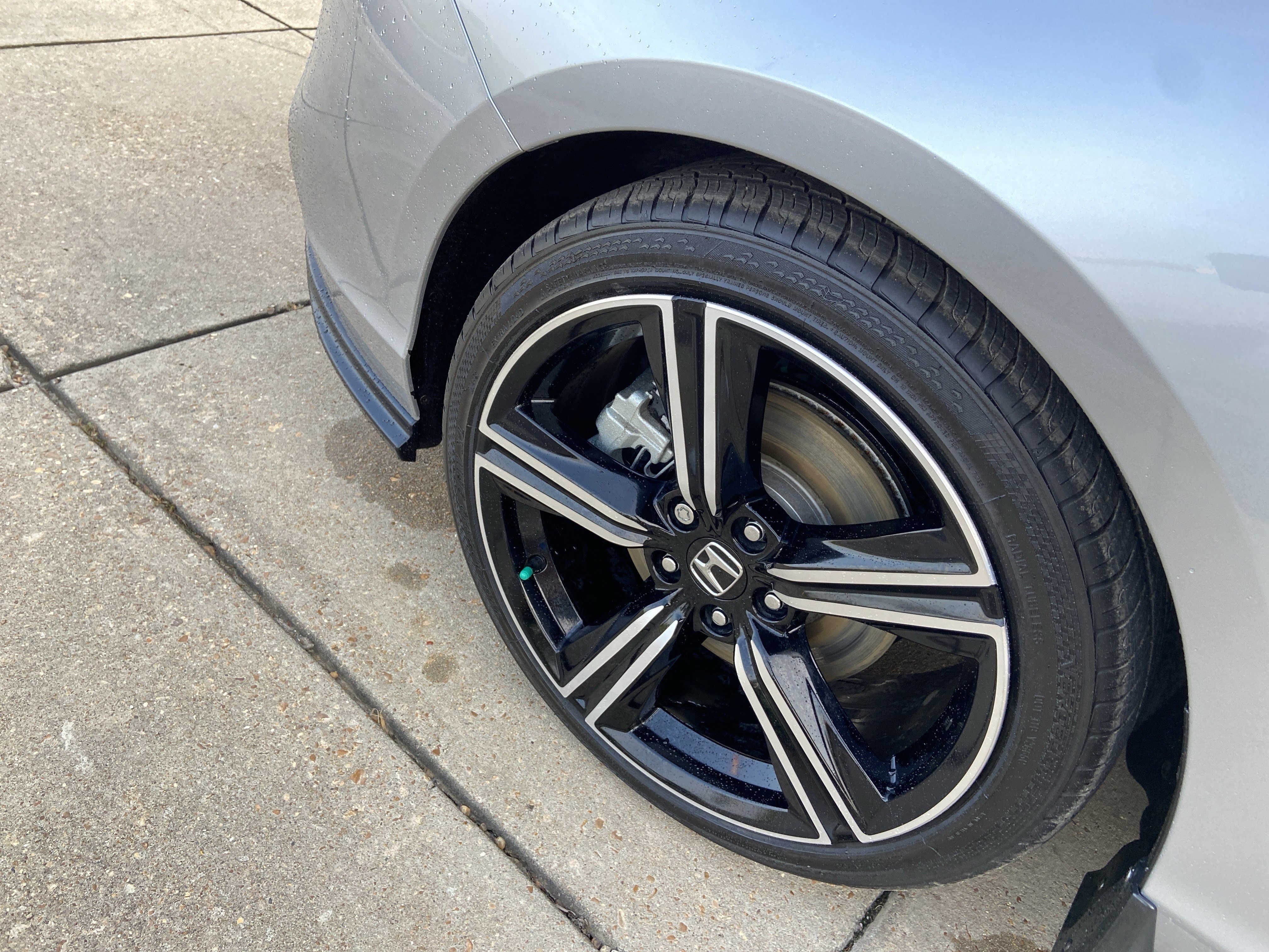 Used 2024 Solar Silver Metallic Honda Sport image 25