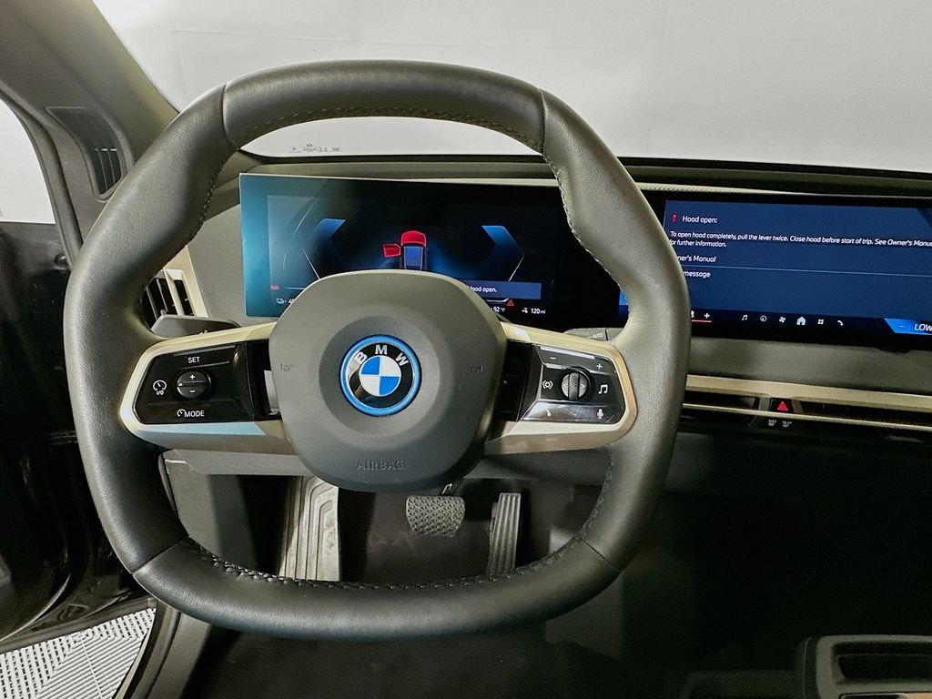 Certified Used 2024 Black Sapphire Metallic BMW xDrive50 image 11