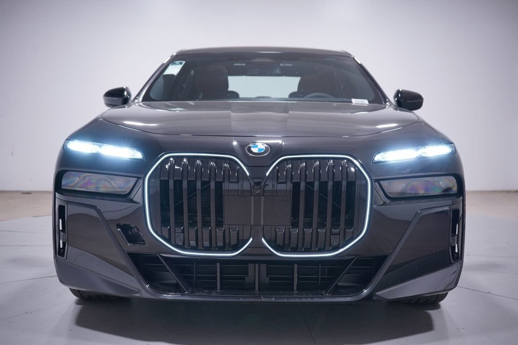 New 2026 Black Sapphire Metallic BMW 760i xDrive image 4