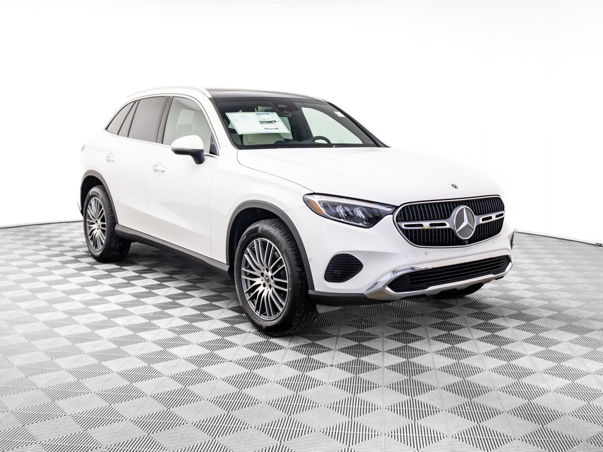 Used 2026 White Mercedes-Benz GLC 300 image 9