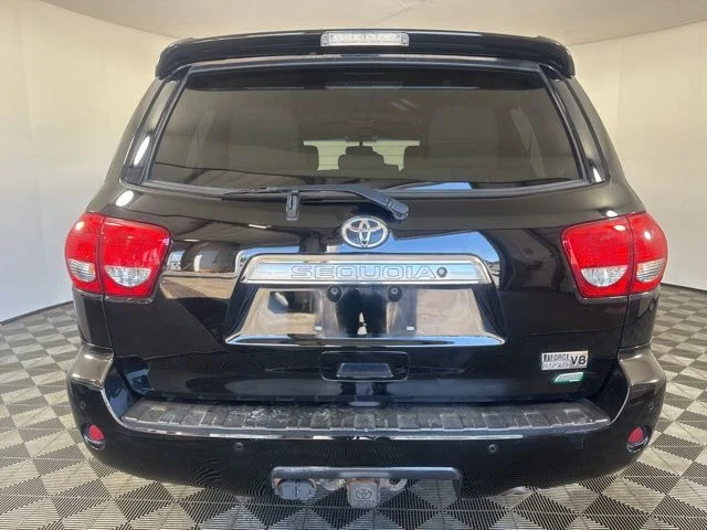 Used 2016 Black Toyota Limited image 25