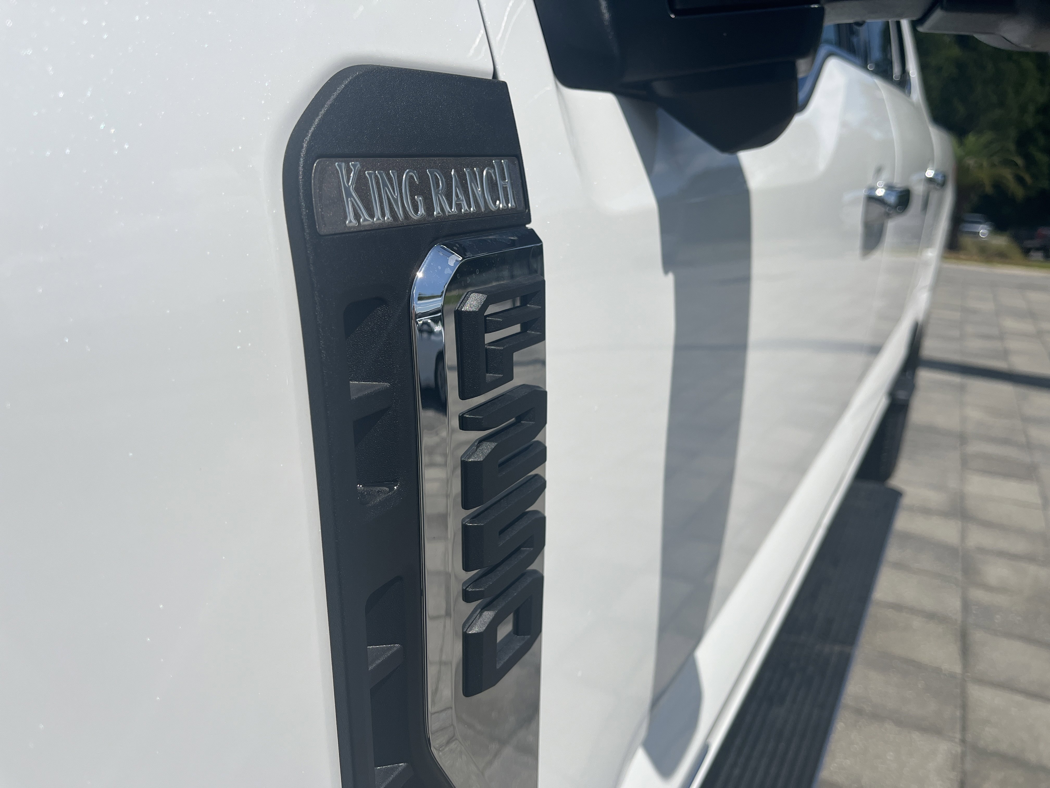New 2026 Star White Metallic Tri-Coat Ford F-250® King Ranch® image 10
