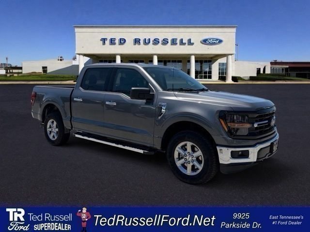 Certified Used 2025 Gray Metallic Ford XLT image 3