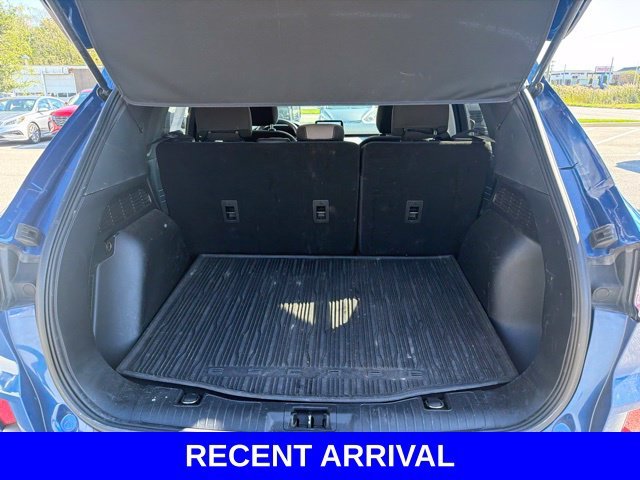 Used 2022 Blue Ford SE image 39