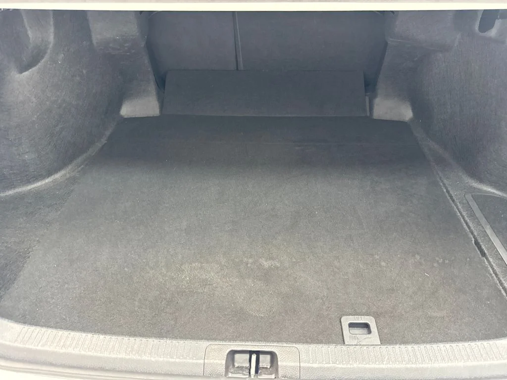 Used 2025 White Toyota LE image 79