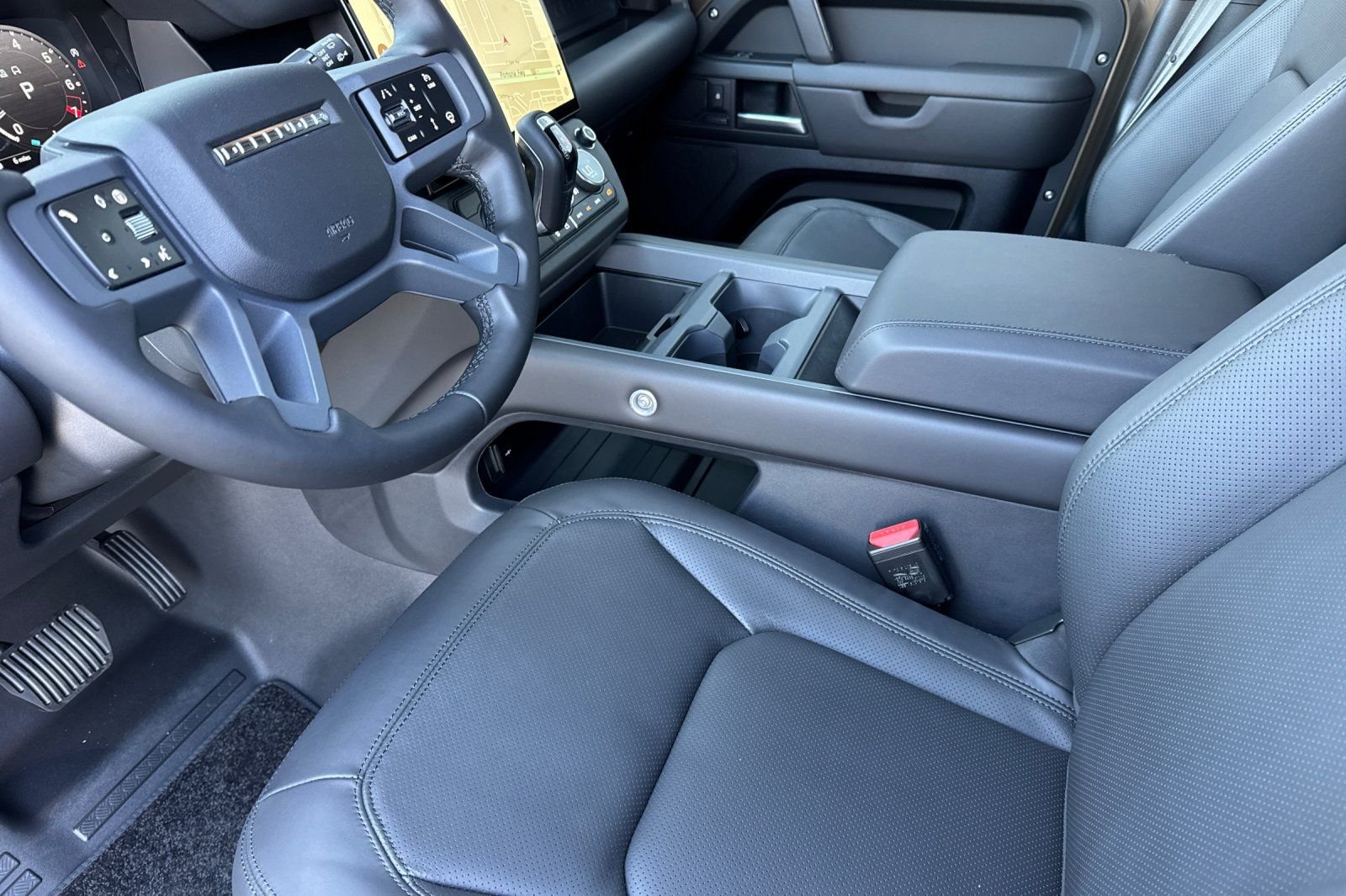 New 2026 Gondwana Stone Land Rover X-Dynamic SE image 9