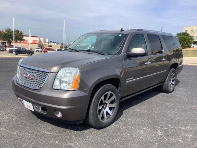 2013 GMC Yukon Denali AWD's photo