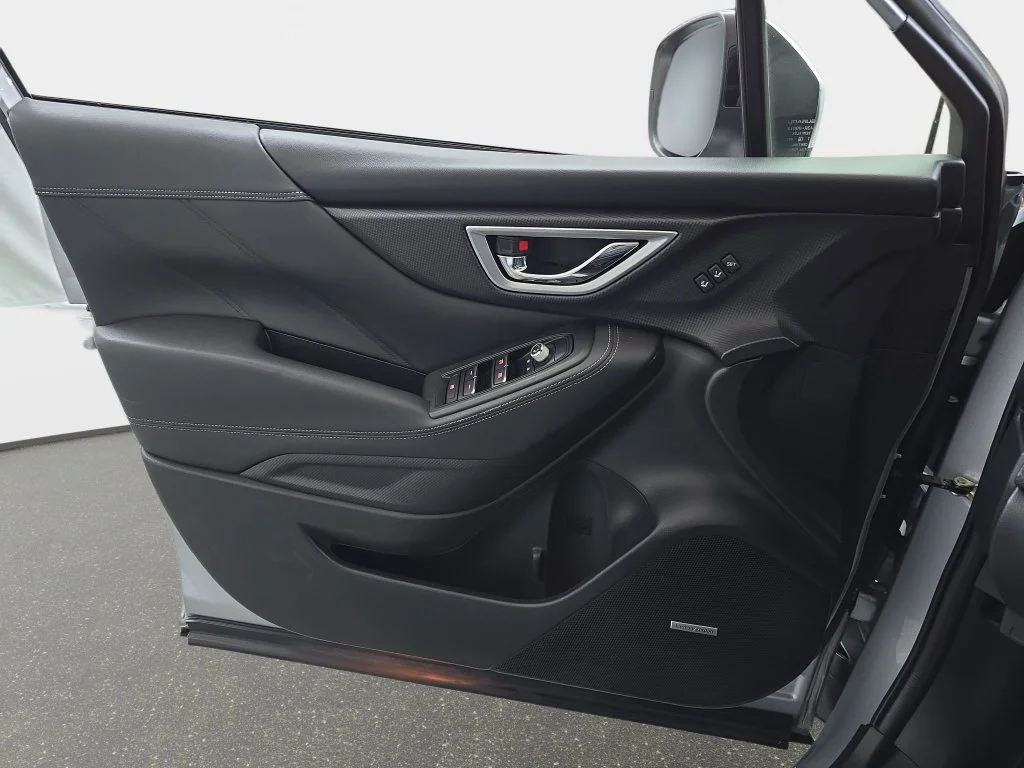 Used 2019 Silver Subaru Touring image 27