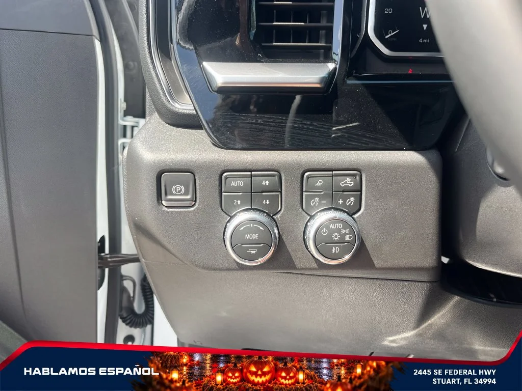 New 2026 Summit White GMC SLT image 24