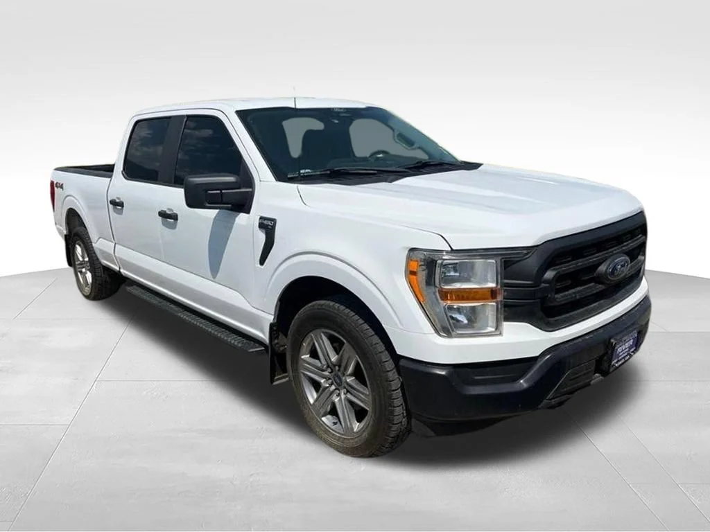 Used 2022 White Ford XL image 3