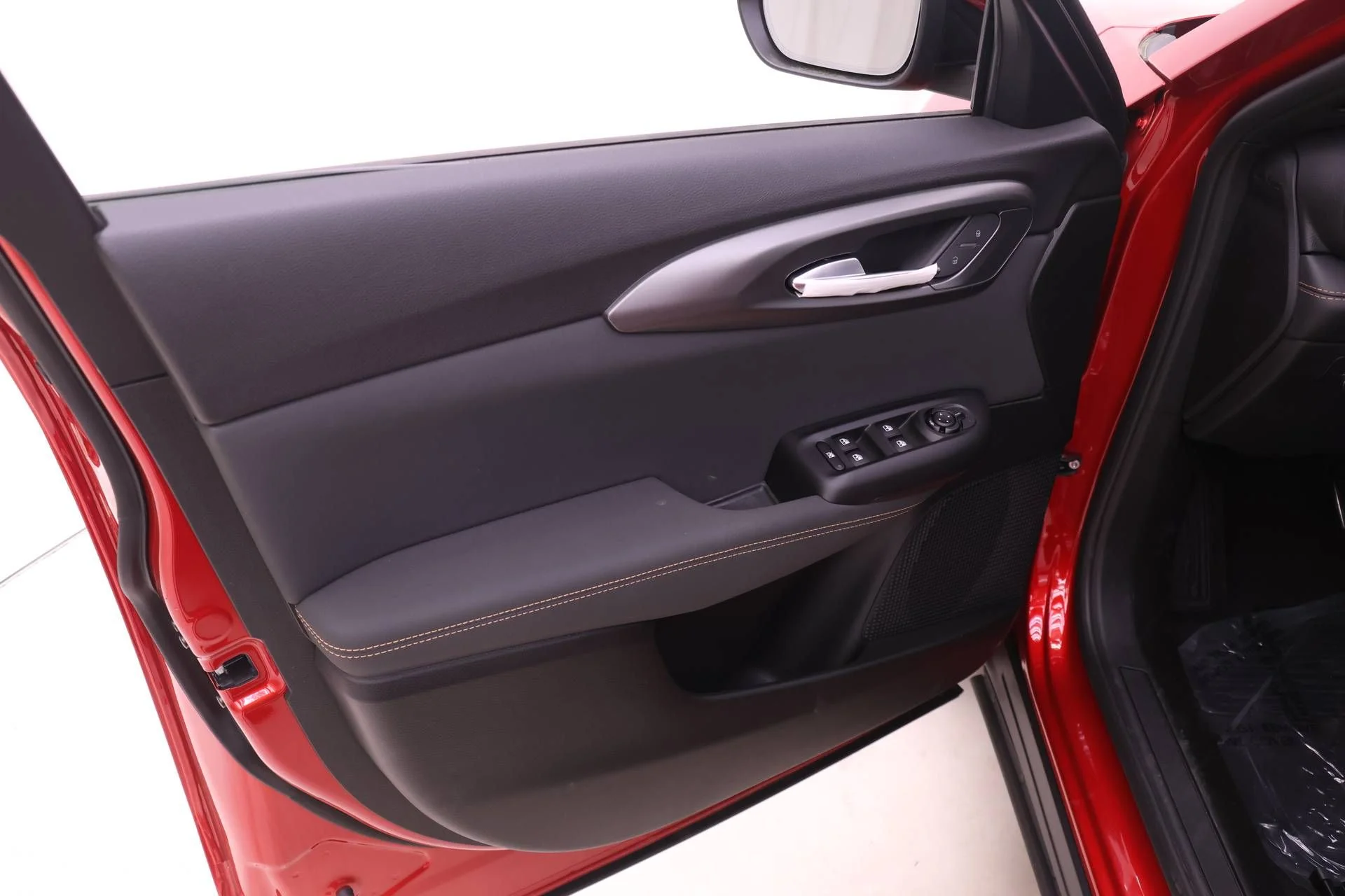 New 2026 Rosso Brera (Red) Exterior Paint Alfa Romeo Base image 11