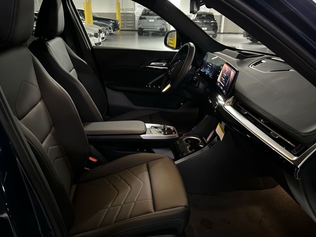 Used 2026 Blue BMW xDrive28i image 25
