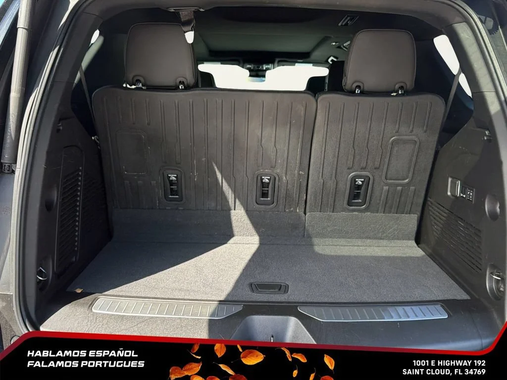 Used 2024 Black Chevrolet Premier image 31