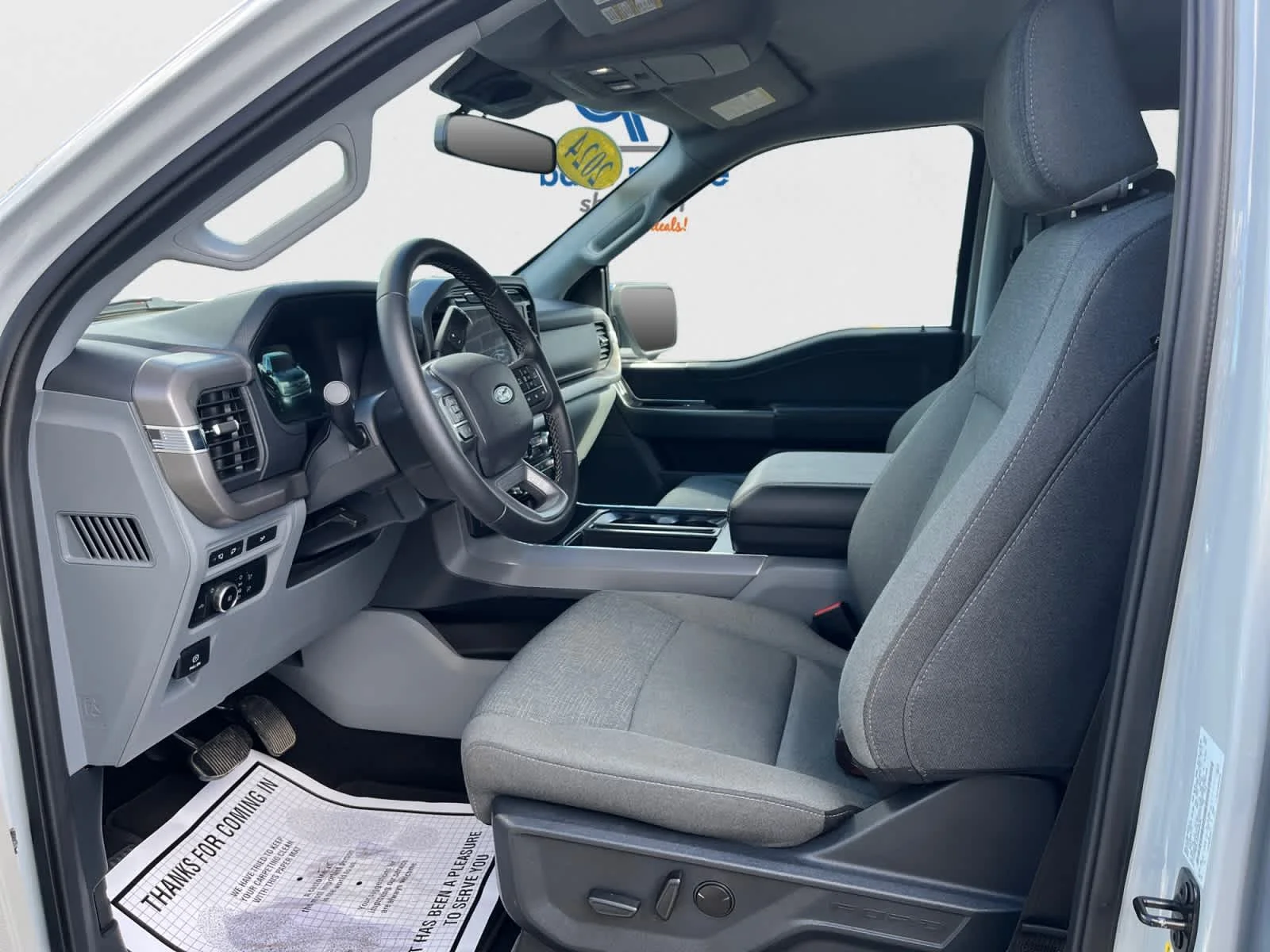 Used 2024 Avalanche Ford XLT image 6