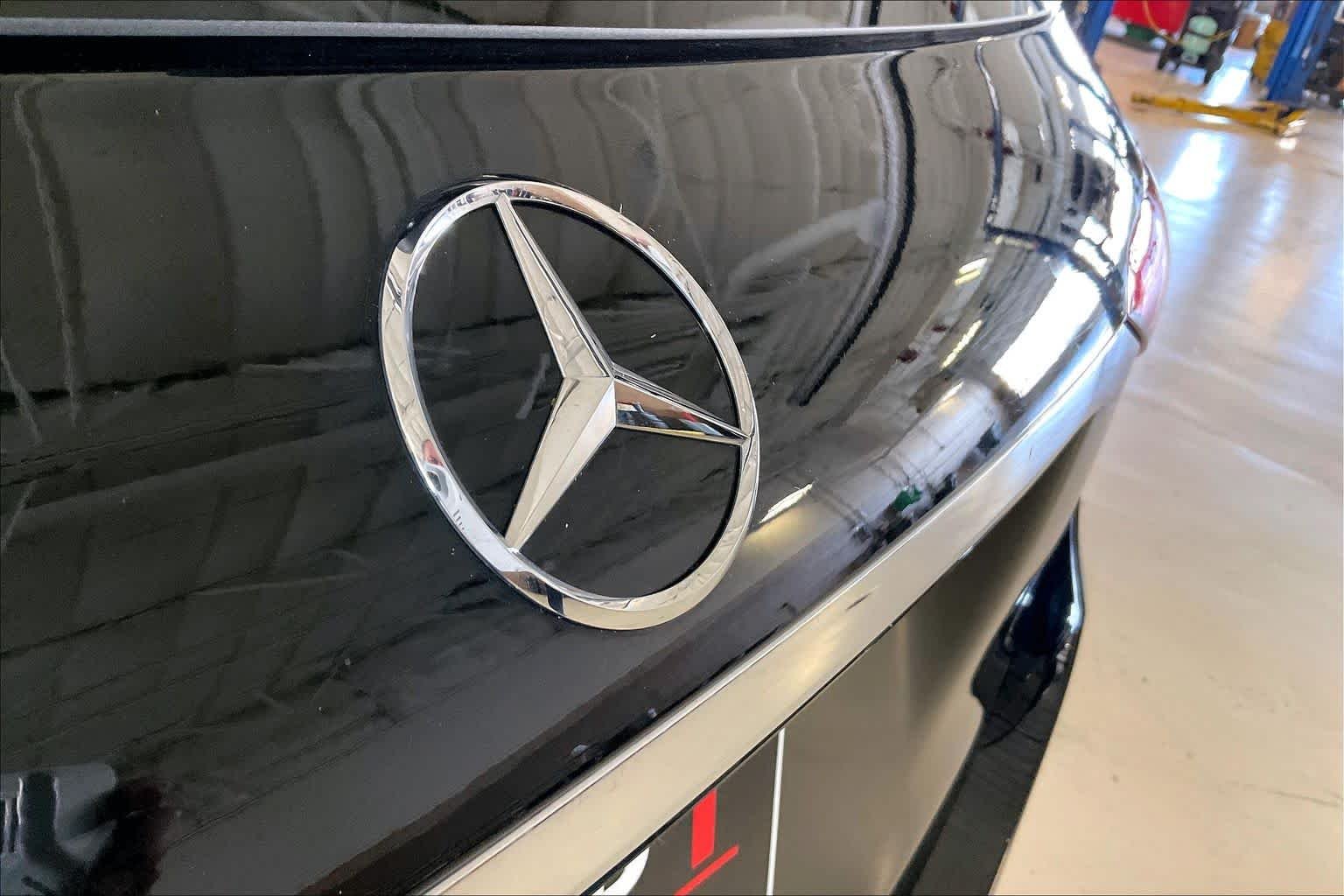 Used 2025 Black Mercedes-Benz GLE 350 image 31