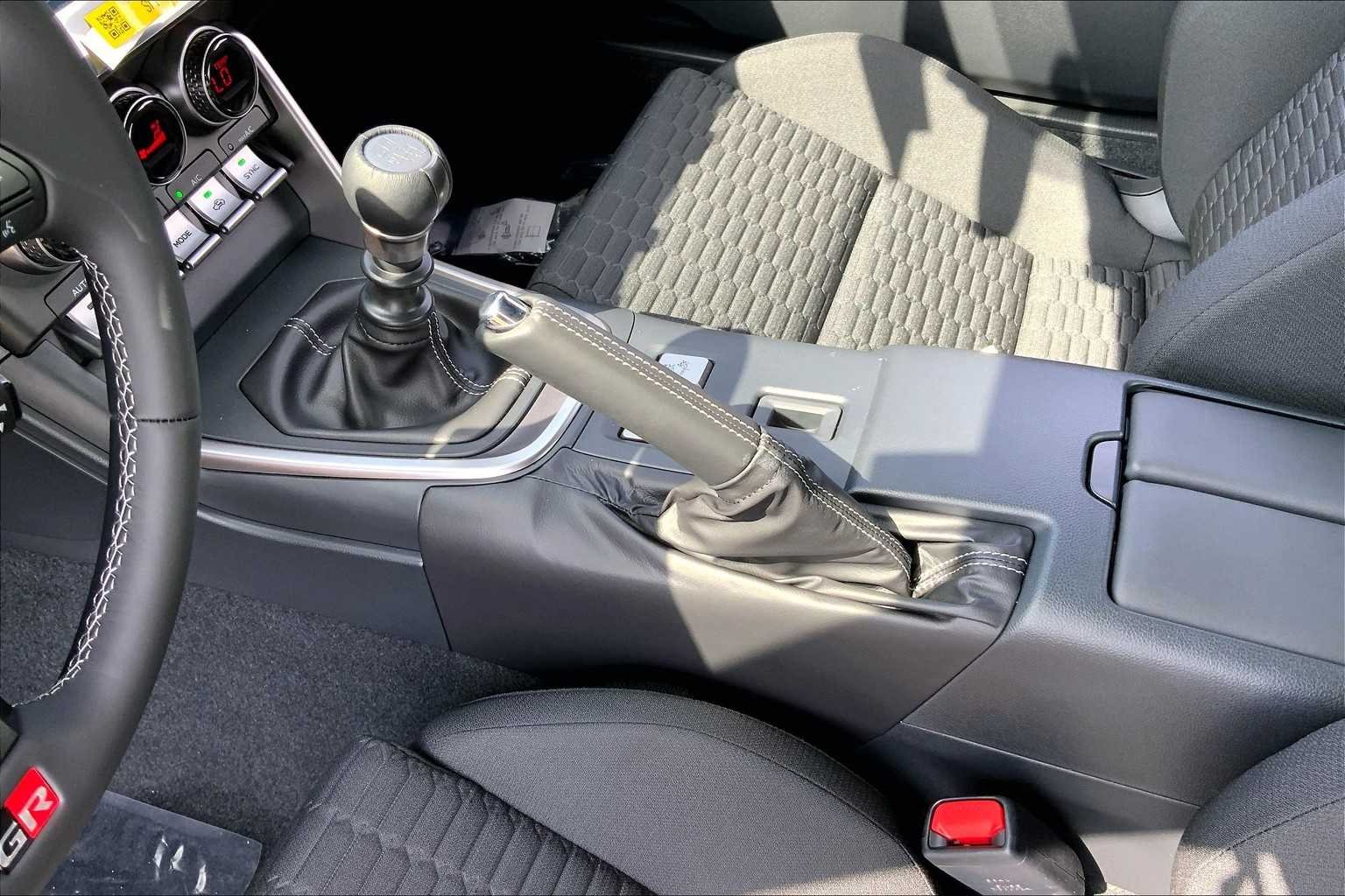 2025 Toyota GR86 Base - Photo 7