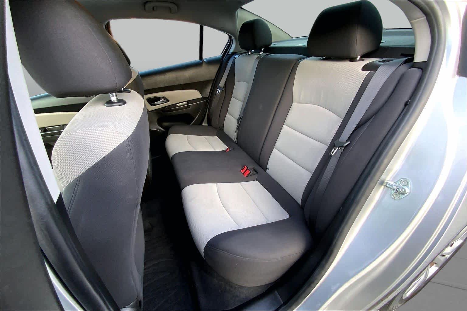 Used 2016 Silver Ice Metallic Chevrolet LS image 20