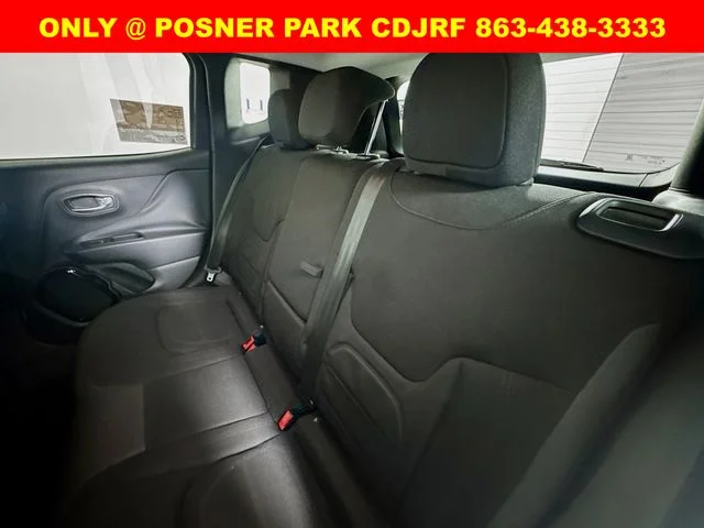 Used 2017 White Jeep Latitude image 22