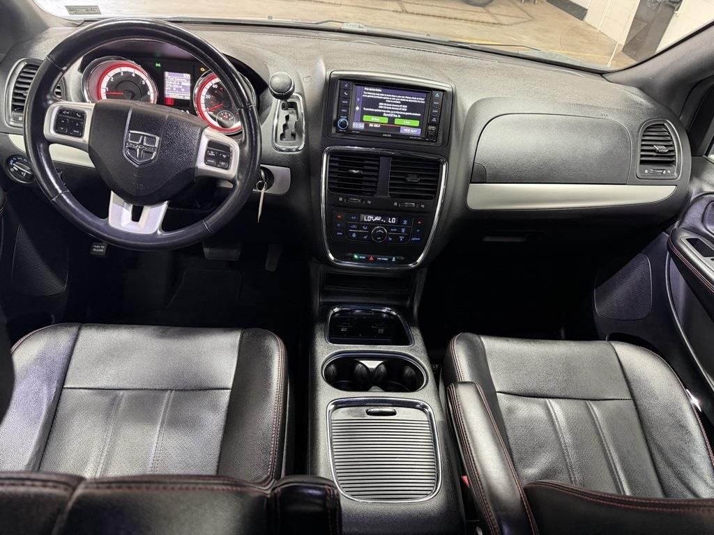 2019 Dodge Grand Caravan GT photo 2