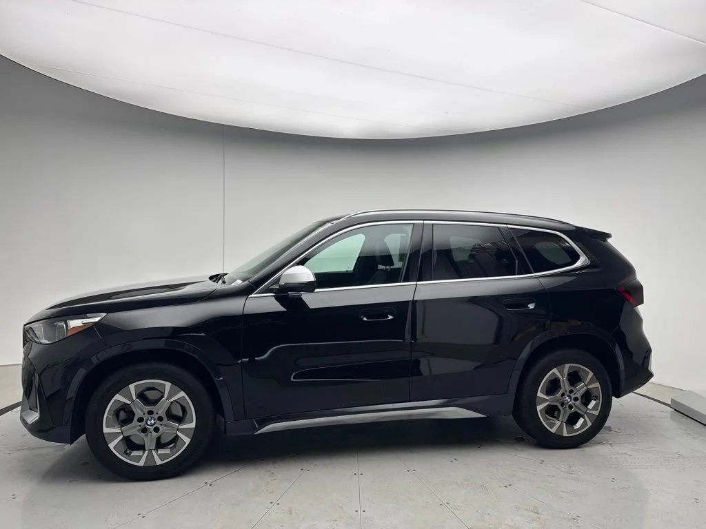 Certified Used 2023 Jet Black BMW xDrive28i image 2