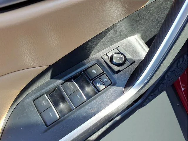 Certified Used 2023 RUBY FLARE PEARL Toyota  image 10