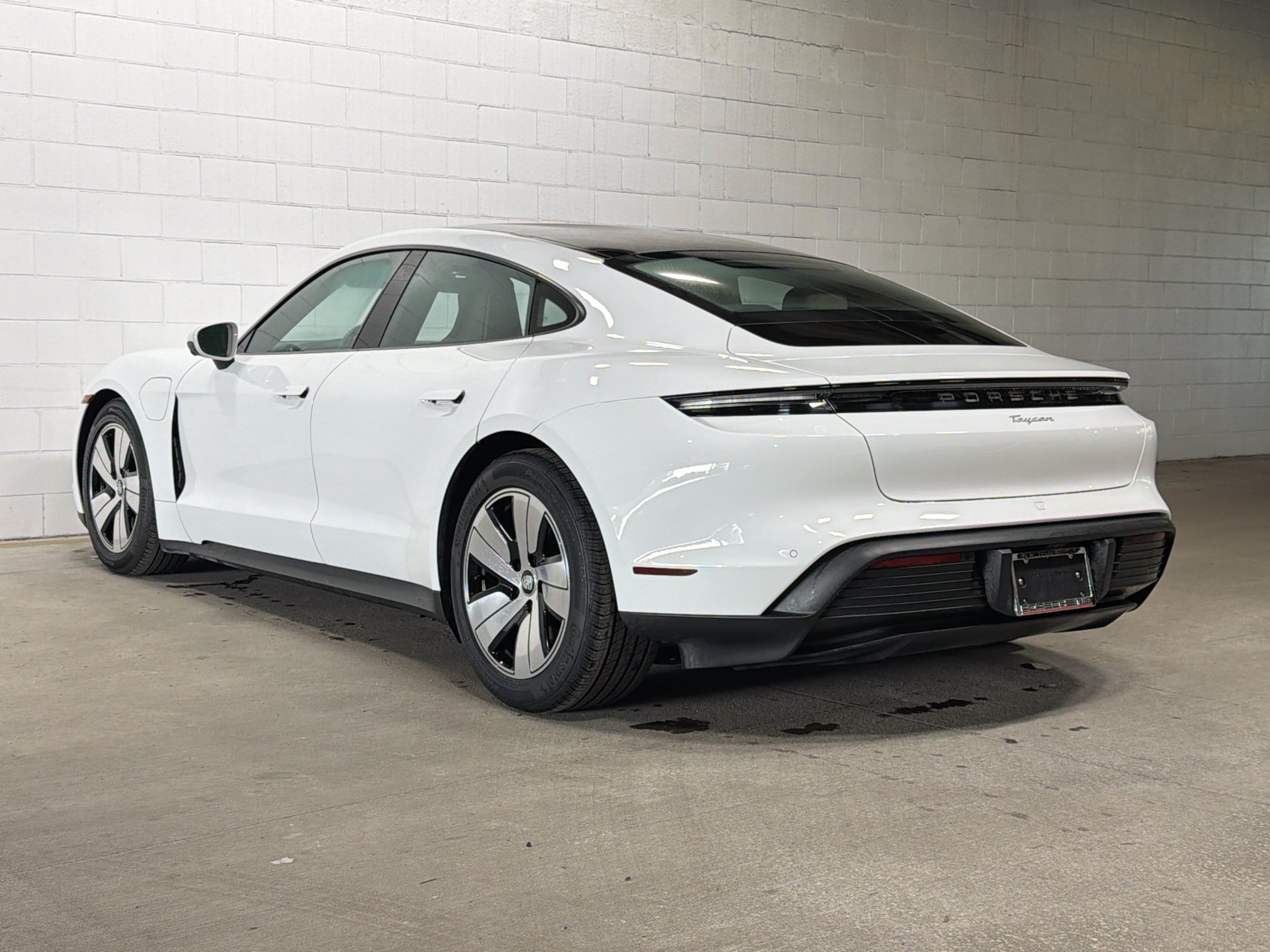 Certified Used 2023 White Porsche  image 3