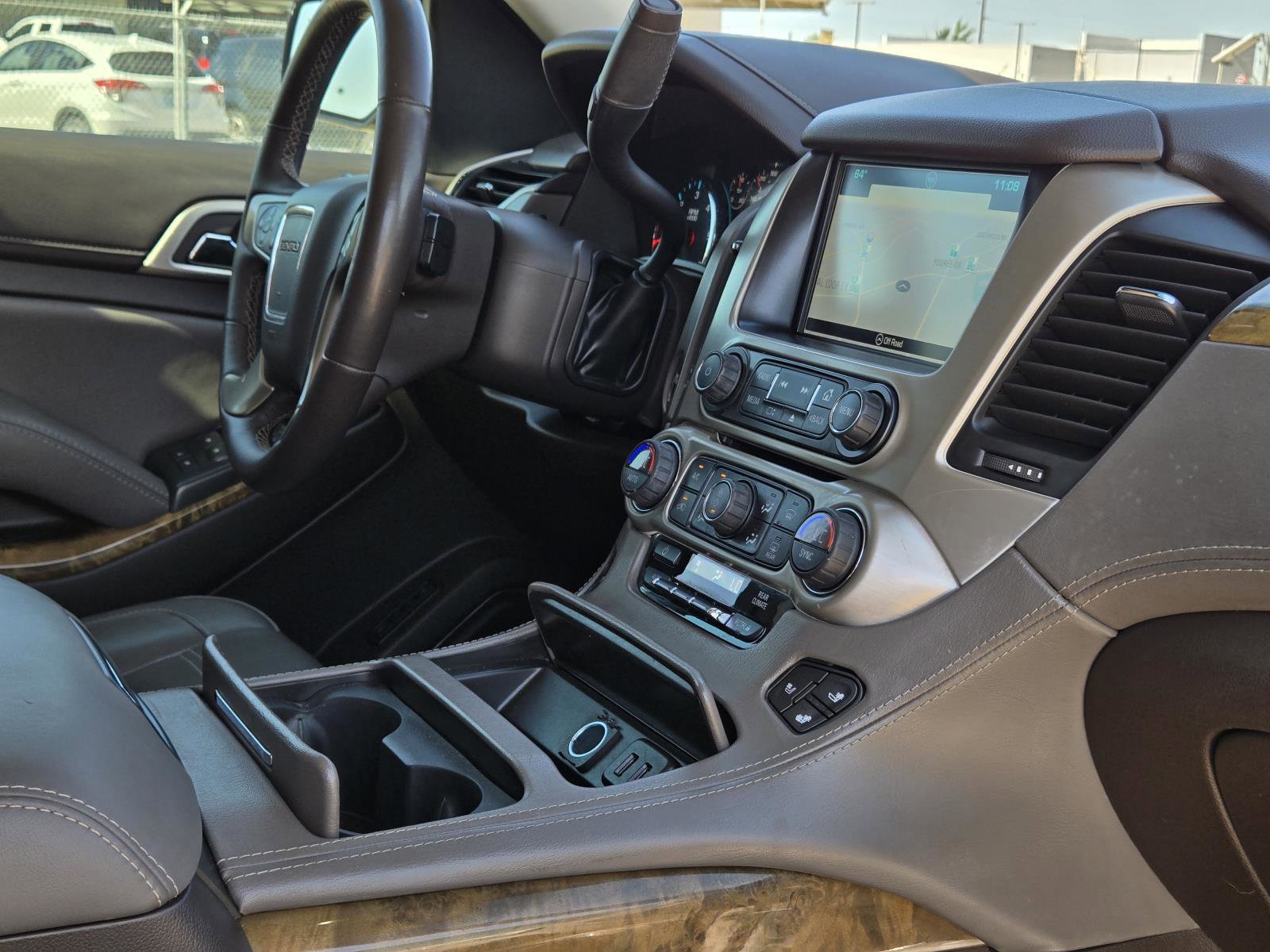 Used 2017 White Frost Tricoat GMC Denali image 45