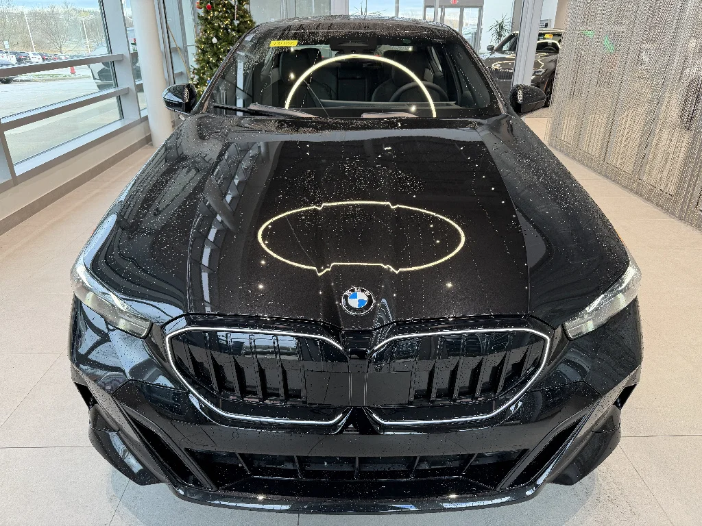 New 2026 Black Sapphire Metallic BMW 530i xDrive image 2