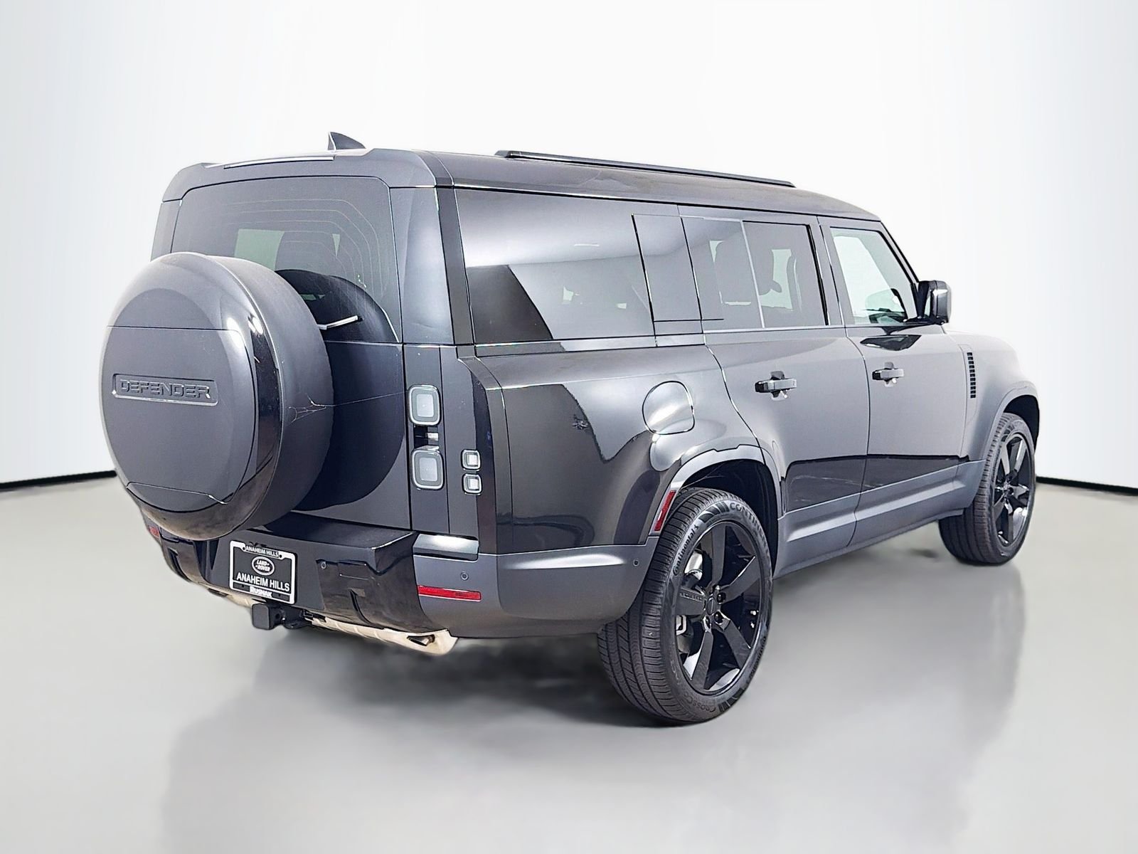 New 2026 Santorini Black Land Rover S image 5