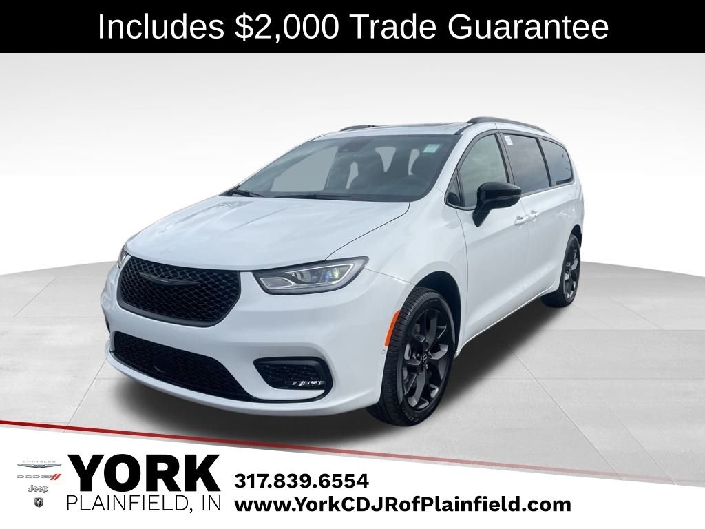 2026 Chrysler Pacifica Limited AWD's photo