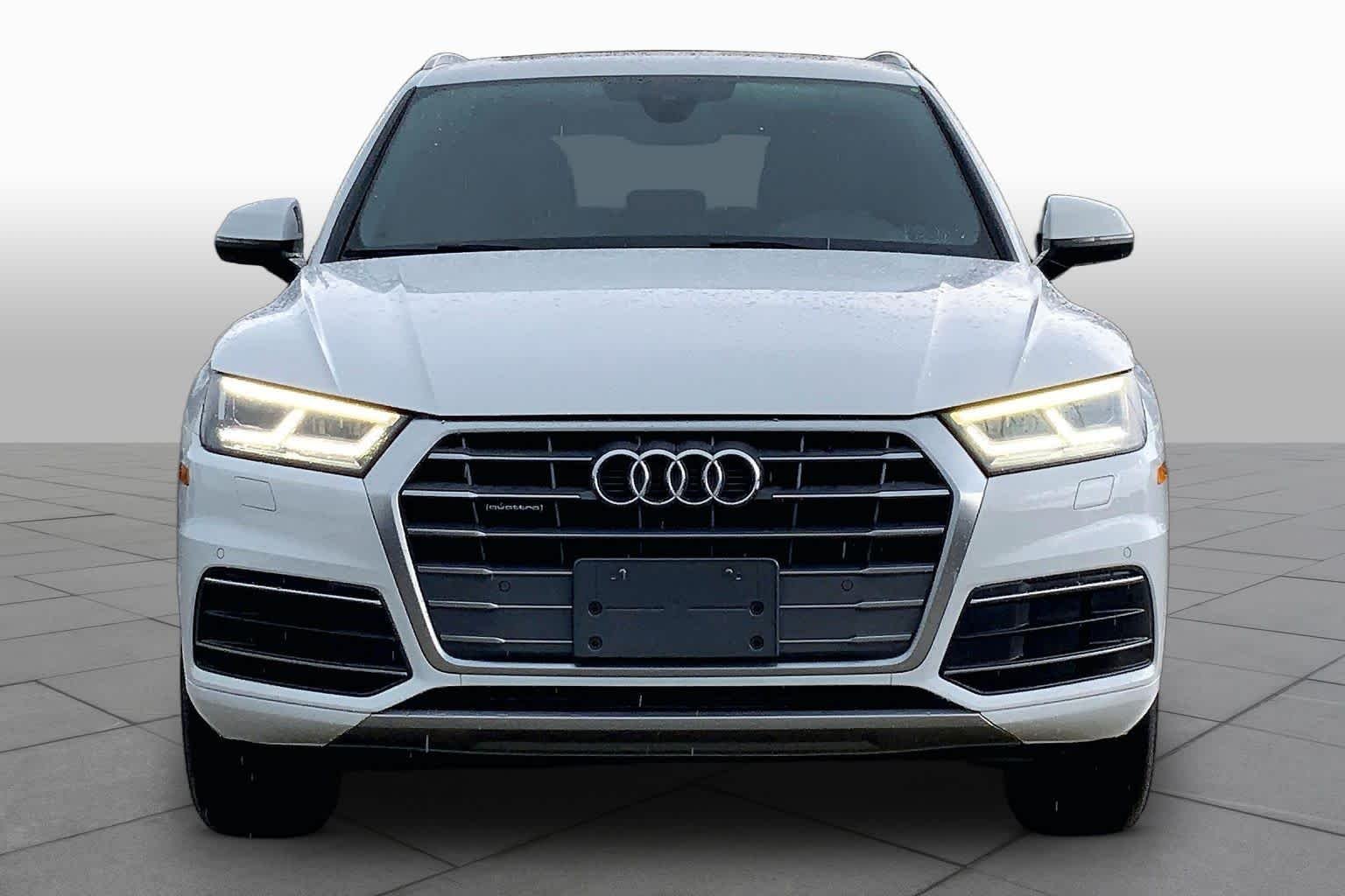 Used 2018 Ibis White Audi Premium Plus image 4