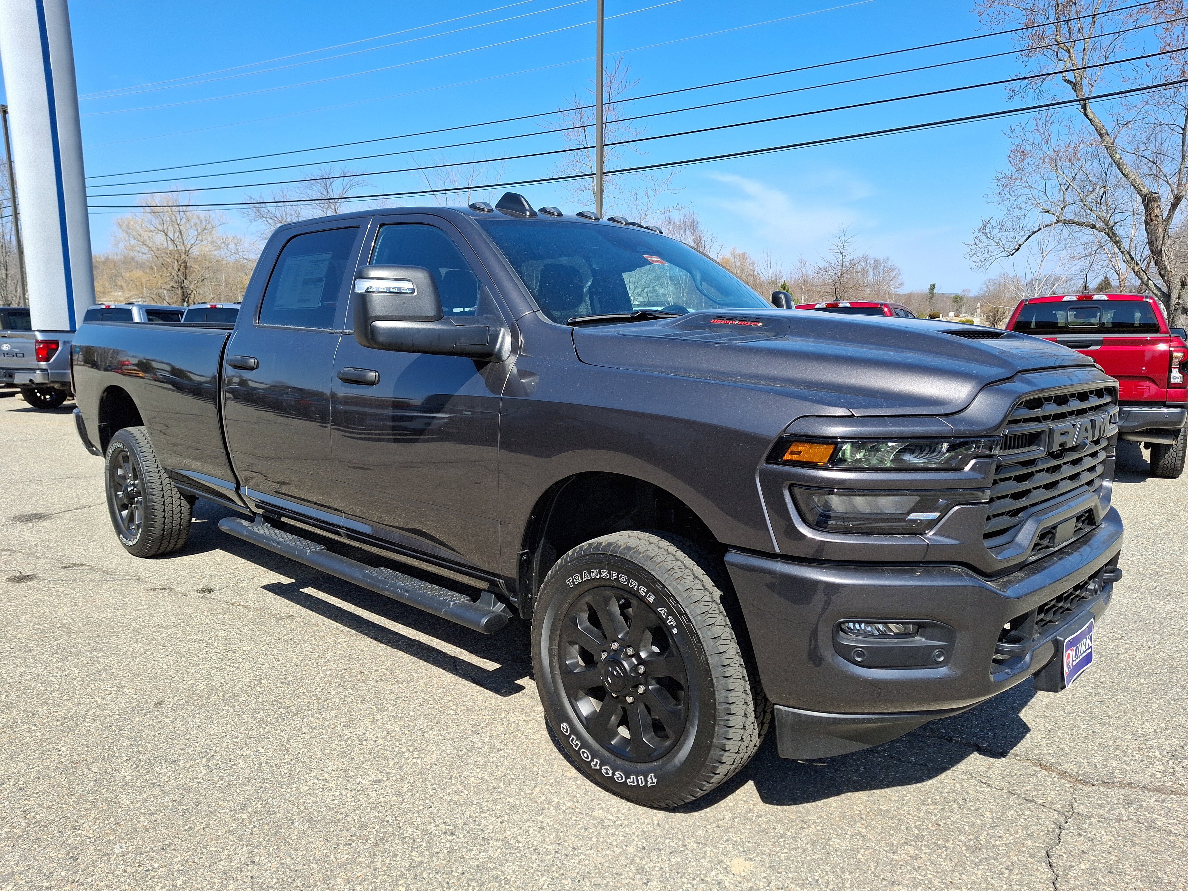 New 2026 Granite Crystal Metallic Clearcoat RAM Black Express image 4