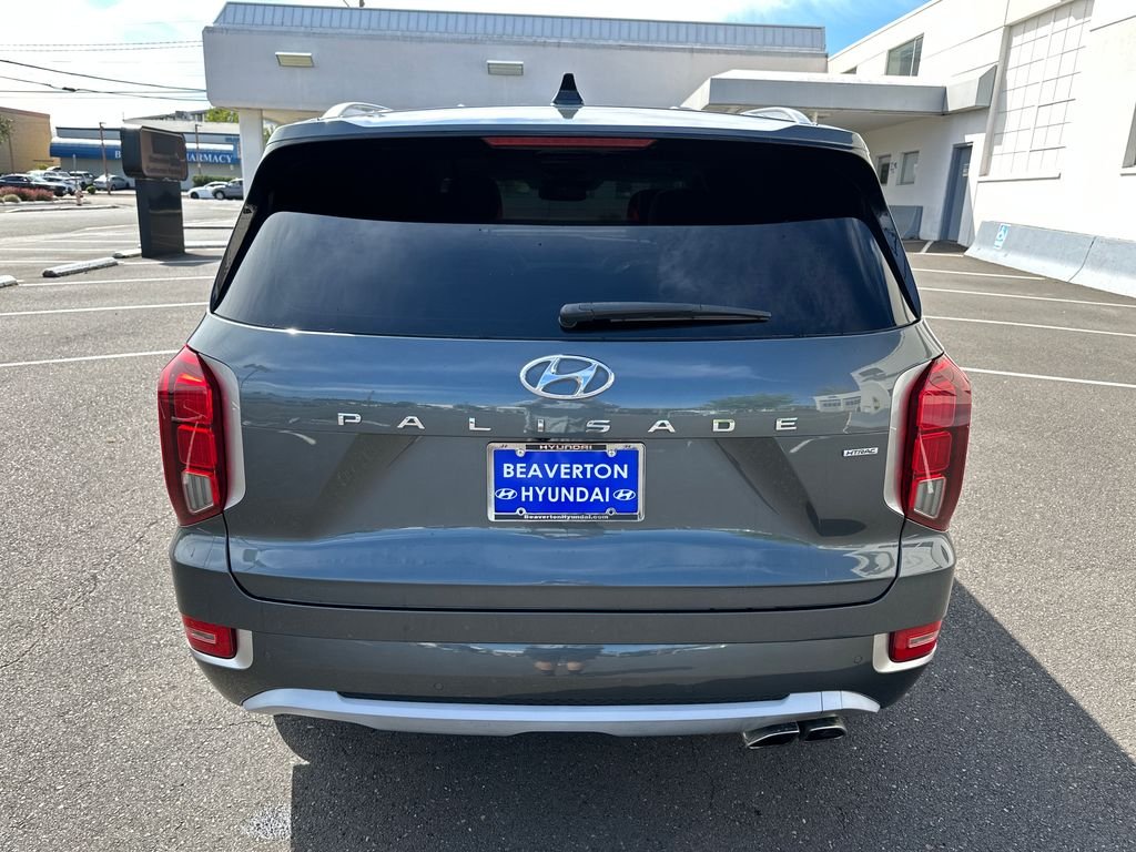 Used 2022 Gray Hyundai Limited image 5